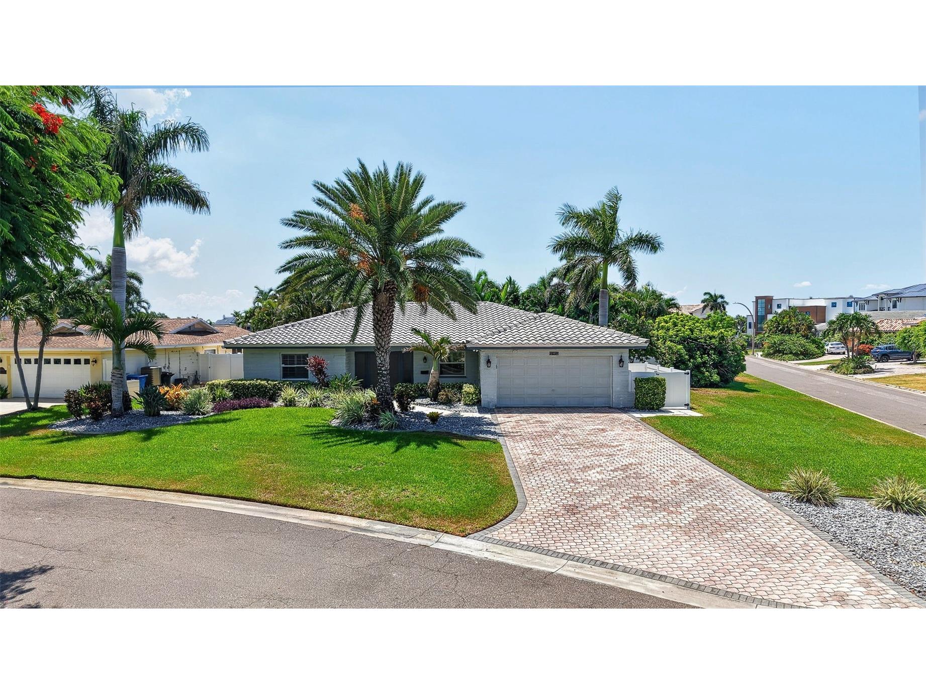 8094 12th Avenue S Saint Petersburg FL 33707 TB8520912 image51