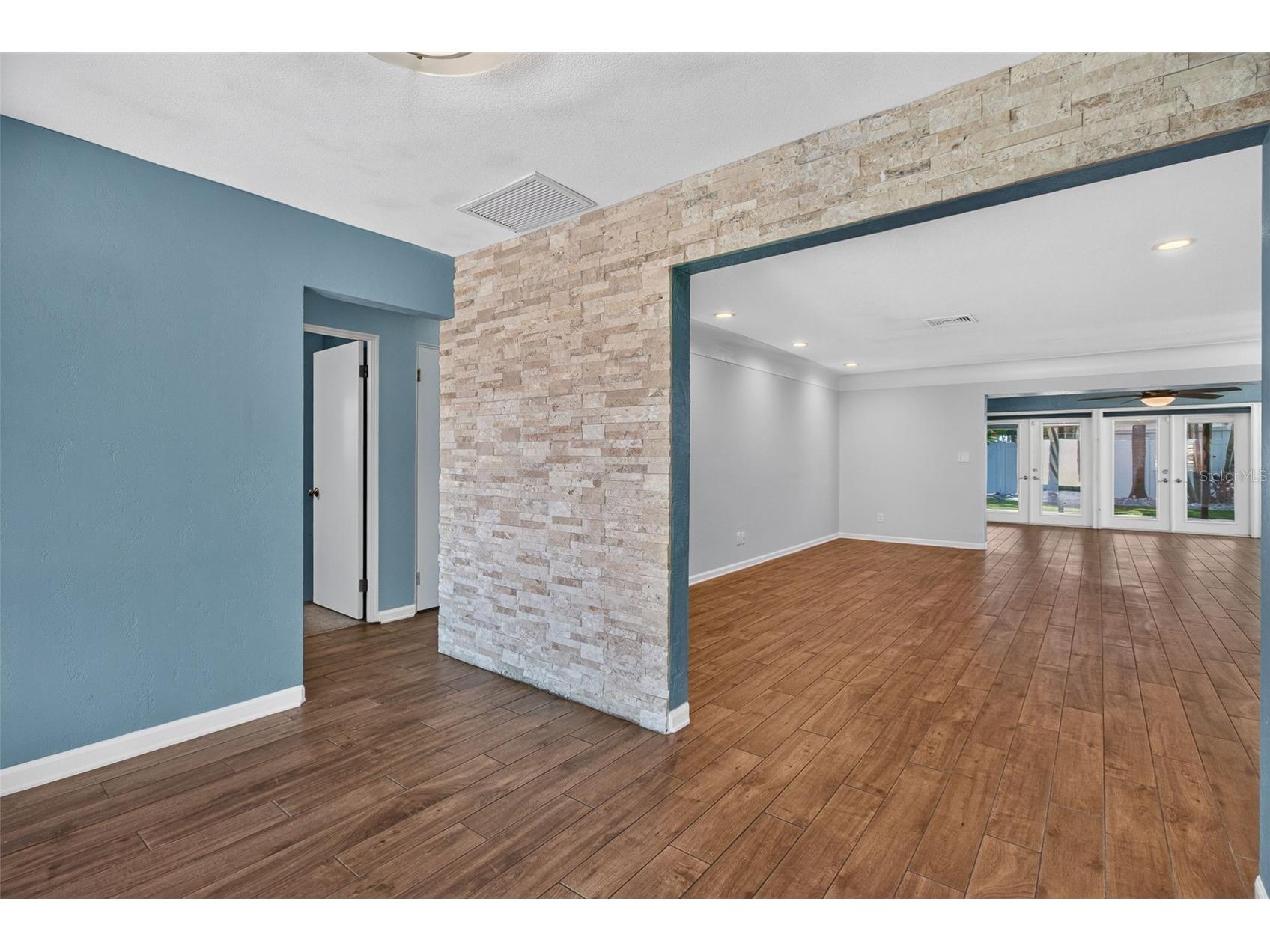 8094 12th Avenue S Saint Petersburg FL 33707 TB8520912 image6