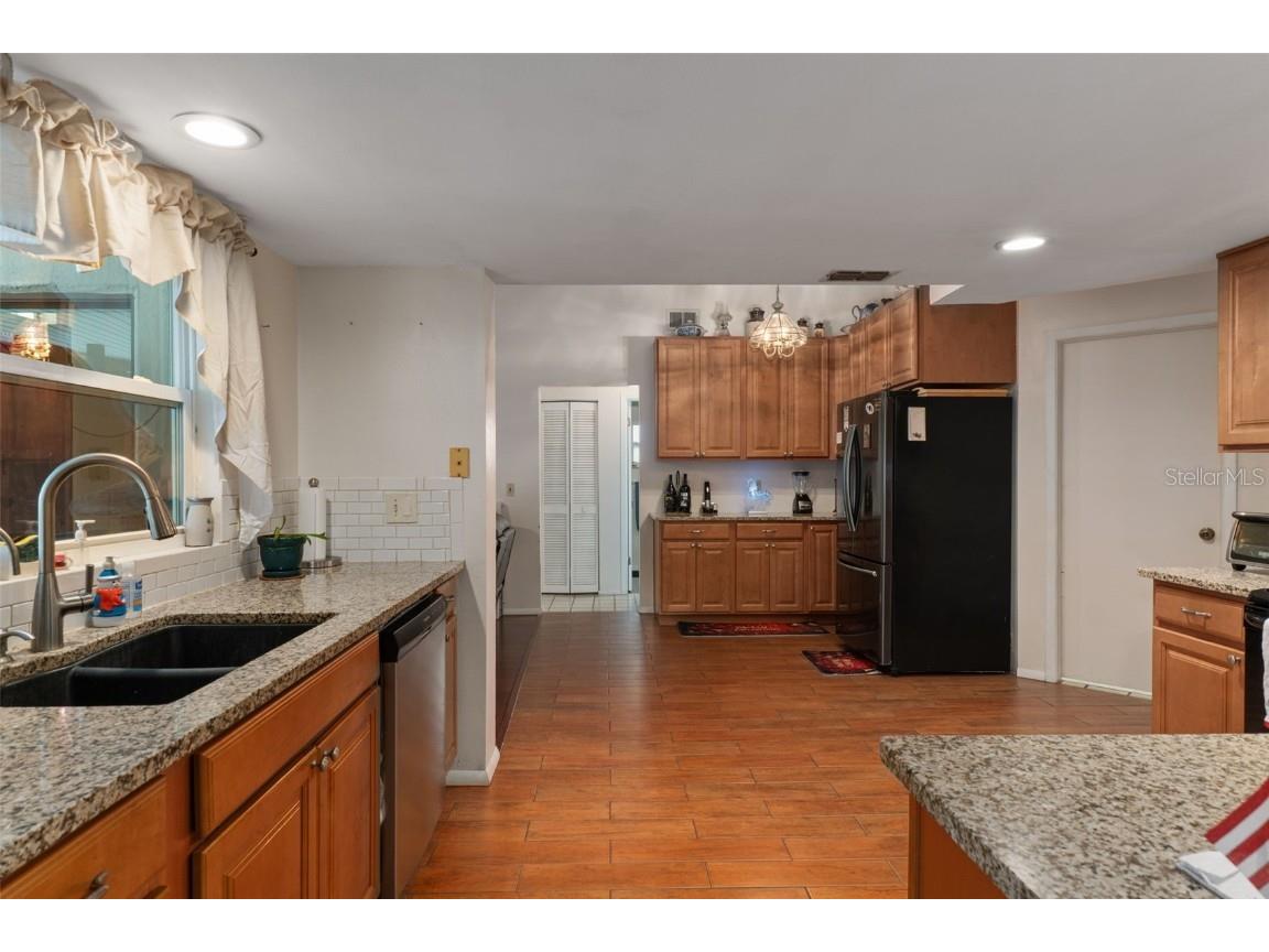 8095 Philatelic Drive Spring Hill FL 34606 OM714658 image13