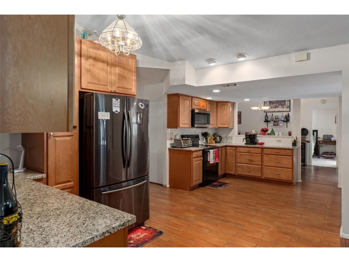 8095 Philatelic Drive Spring Hill FL 34606 OM714658 image16