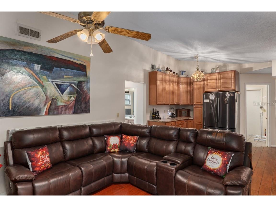 8095 Philatelic Drive Spring Hill FL 34606 OM714658 image19