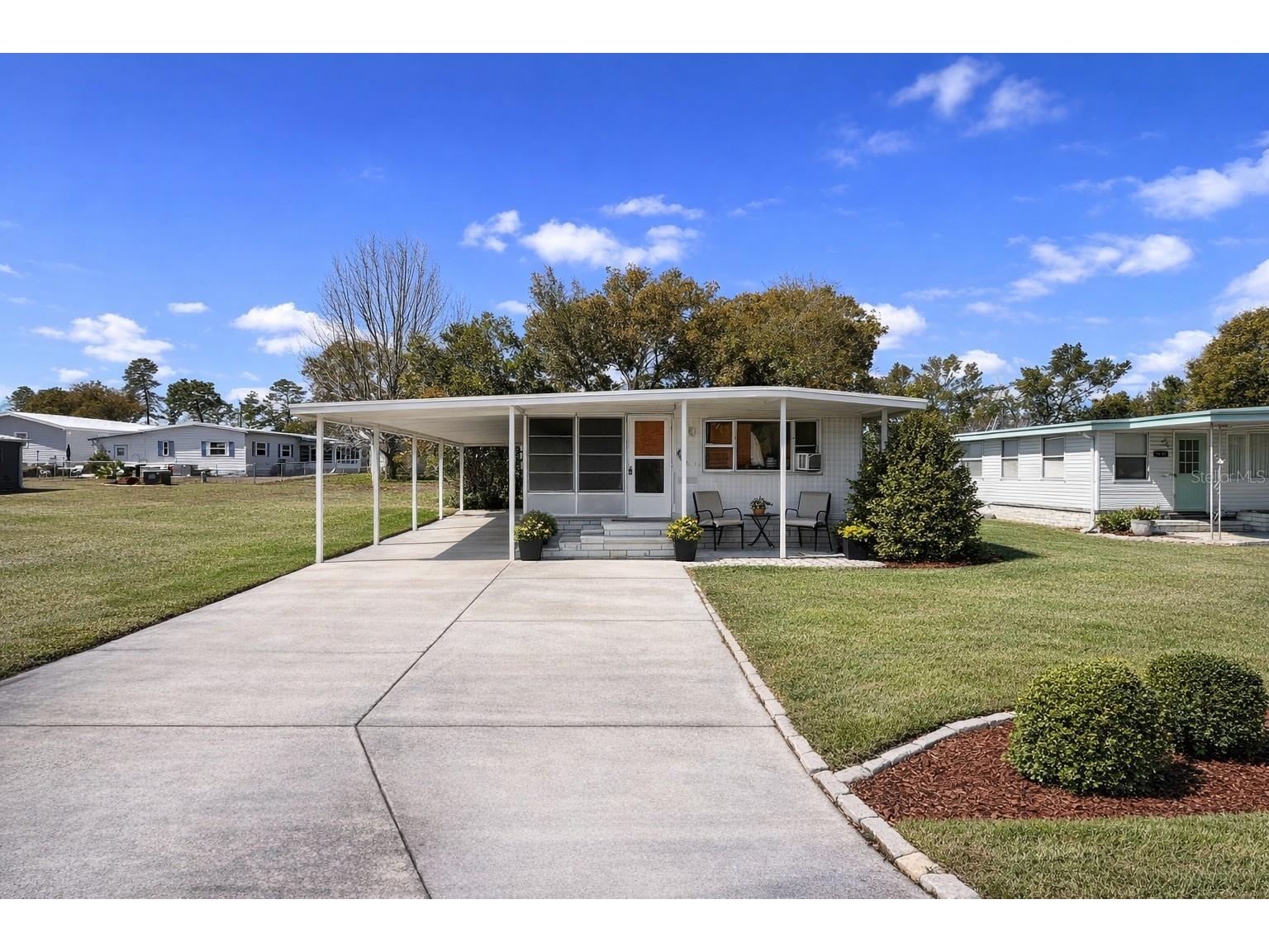 8095 Western Circle Drive Brooksville FL 34613 W7883406 image1