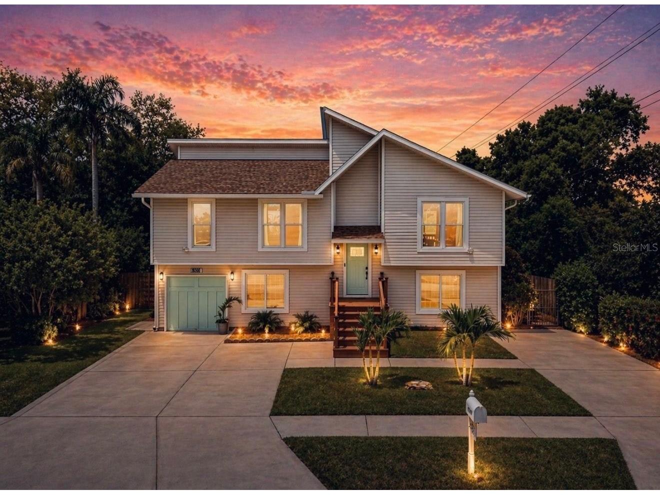 8096 Glenbrooke Lane Sarasota FL 34243 A4690084 image1