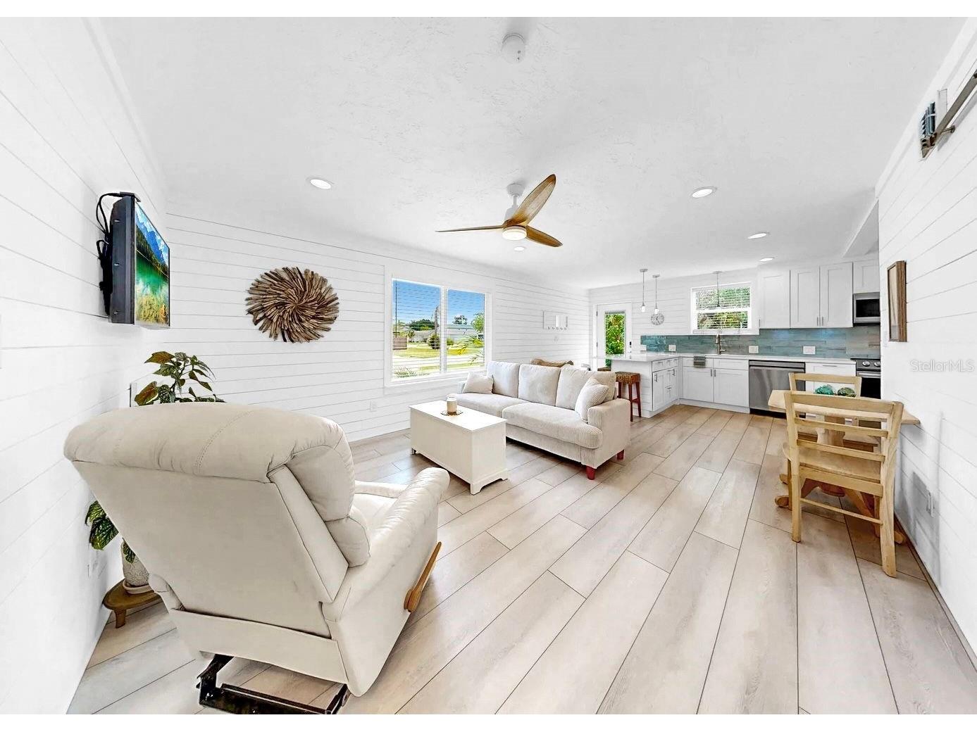 8096 Glenbrooke Lane Sarasota FL 34243 A4690084 image15