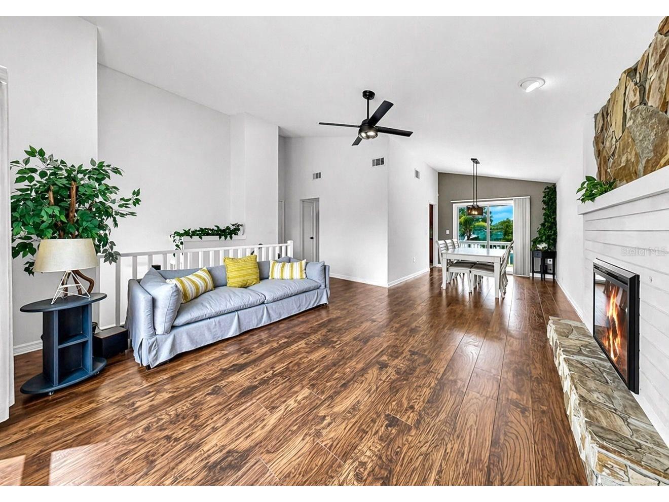 8096 Glenbrooke Lane Sarasota FL 34243 A4690084 image32