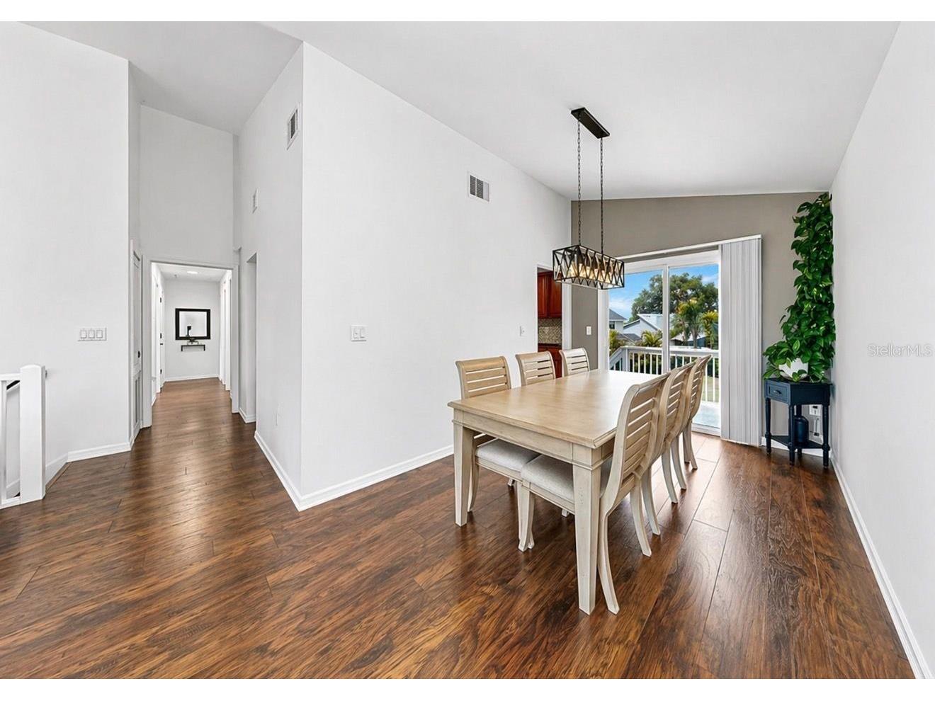 8096 Glenbrooke Lane Sarasota FL 34243 A4690084 image36