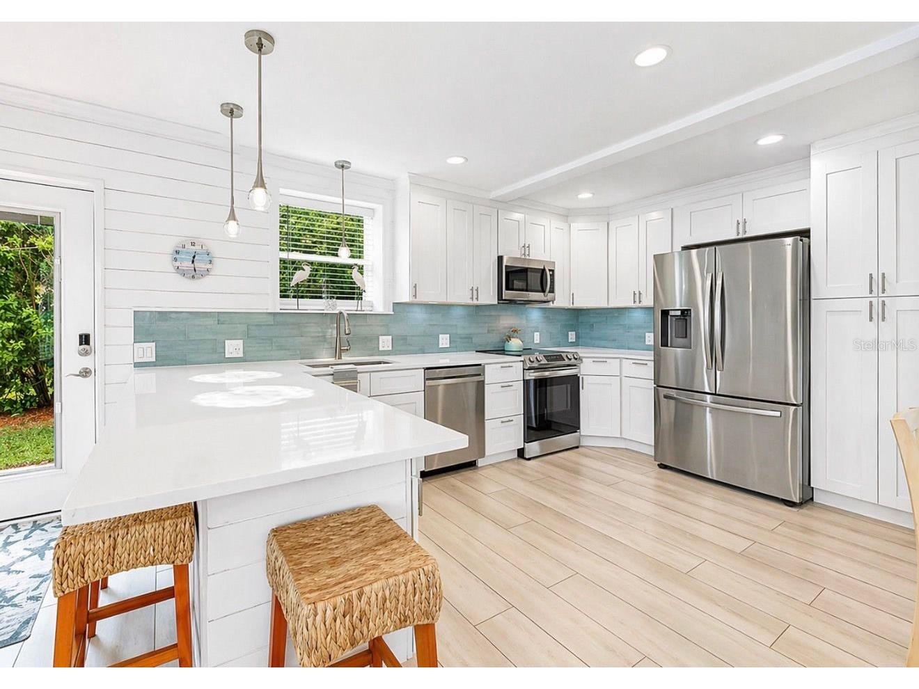 8096 Glenbrooke Lane Sarasota FL 34243 A4690084 image6