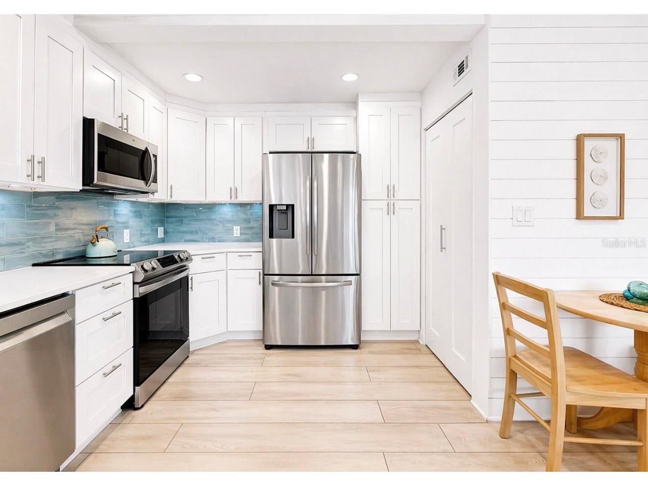 8096 Glenbrooke Lane Sarasota FL 34243 A4690084 image8