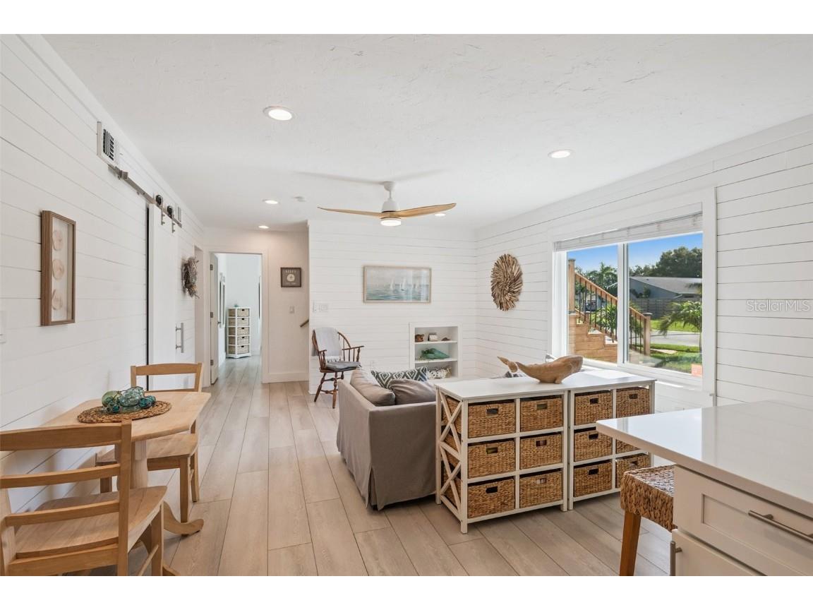 8096 Glenbrooke Lane Sarasota FL 34243 TB8390536 image11