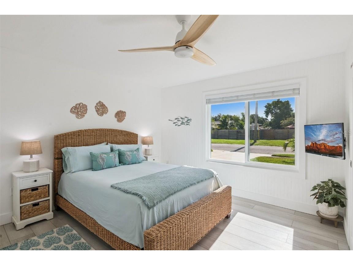 8096 Glenbrooke Lane Sarasota FL 34243 TB8390536 image15