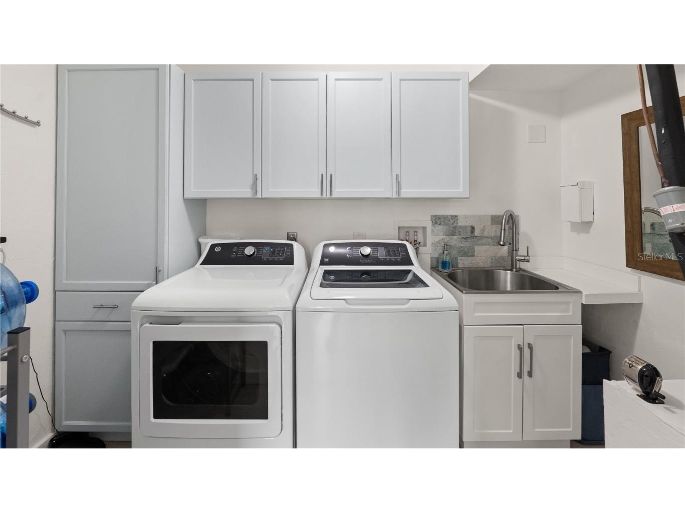 8096 Glenbrooke Lane Sarasota FL 34243 TB8390536 image18