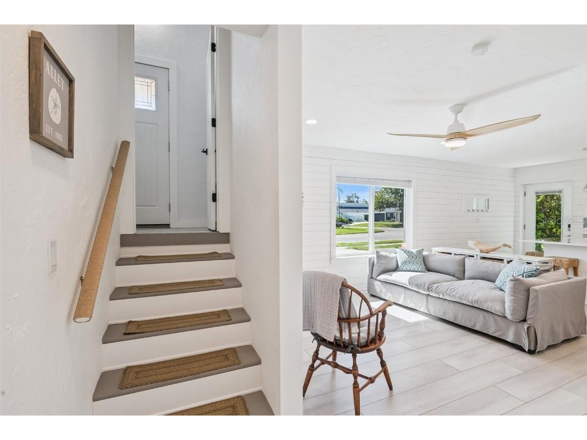 8096 Glenbrooke Lane Sarasota FL 34243 TB8390536 image23