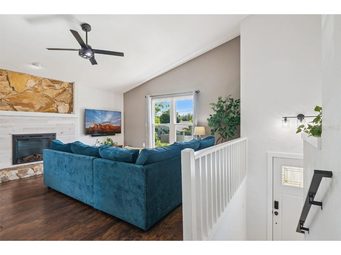 8096 Glenbrooke Lane Sarasota FL 34243 TB8390536 image26