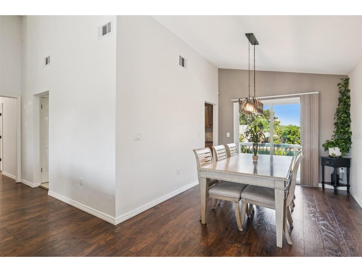 8096 Glenbrooke Lane Sarasota FL 34243 TB8390536 image30