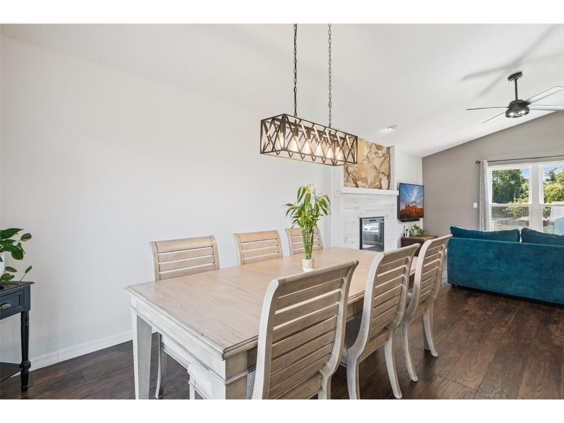 8096 Glenbrooke Lane Sarasota FL 34243 TB8390536 image31