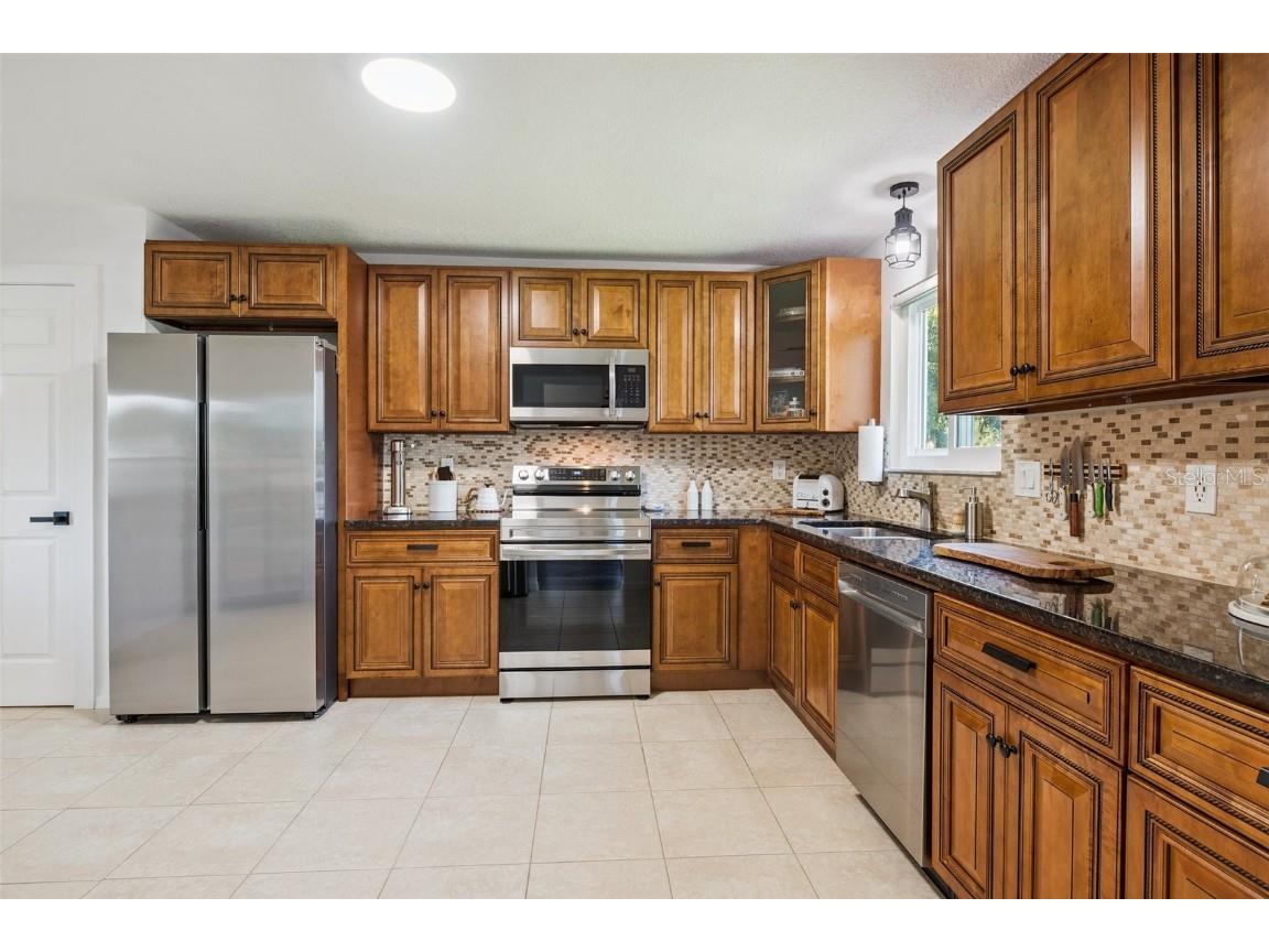 8096 Glenbrooke Lane Sarasota FL 34243 TB8390536 image32