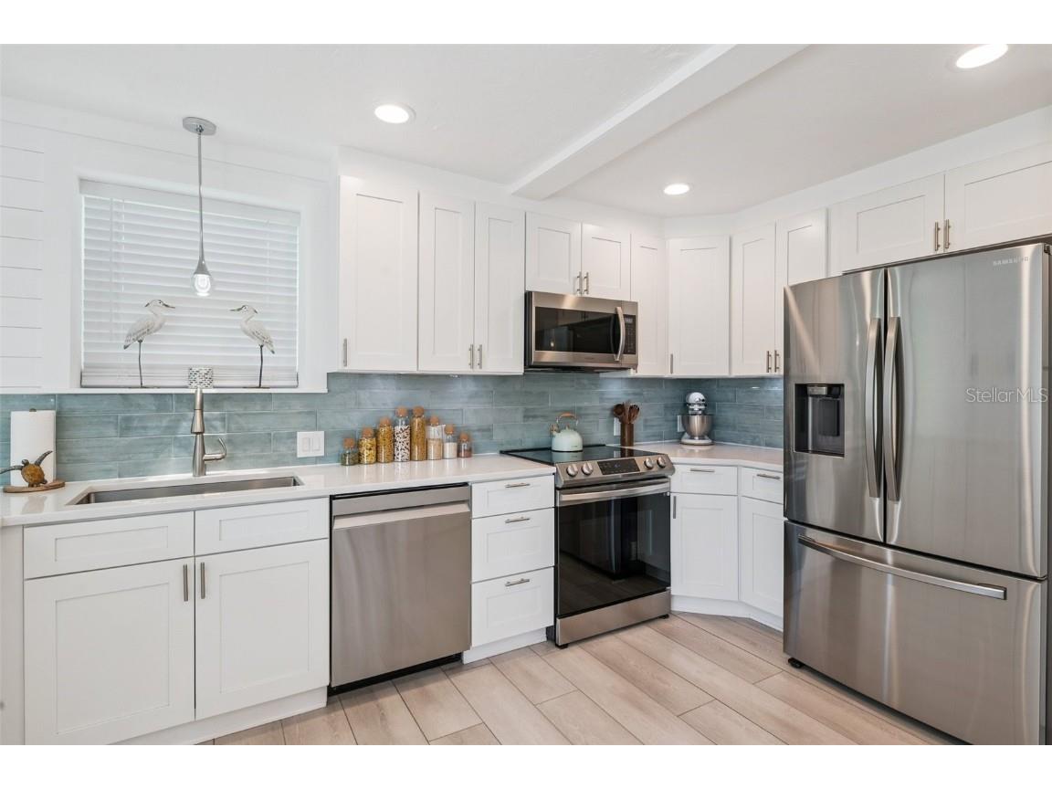 8096 Glenbrooke Lane Sarasota FL 34243 TB8390536 image7