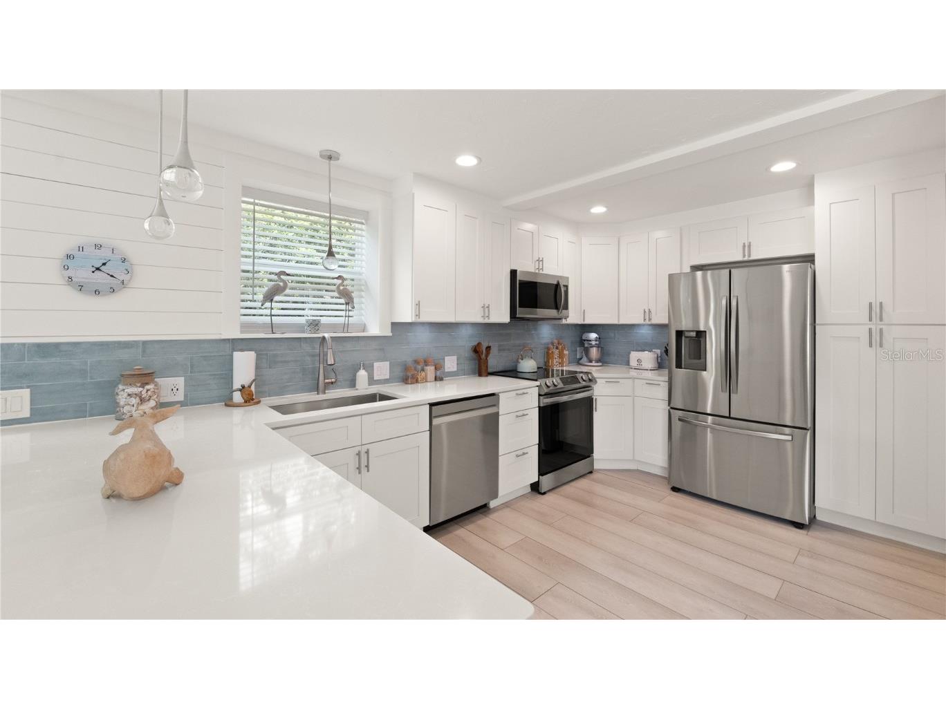 8096 Glenbrooke Lane Sarasota FL 34243 TB8390536 image8