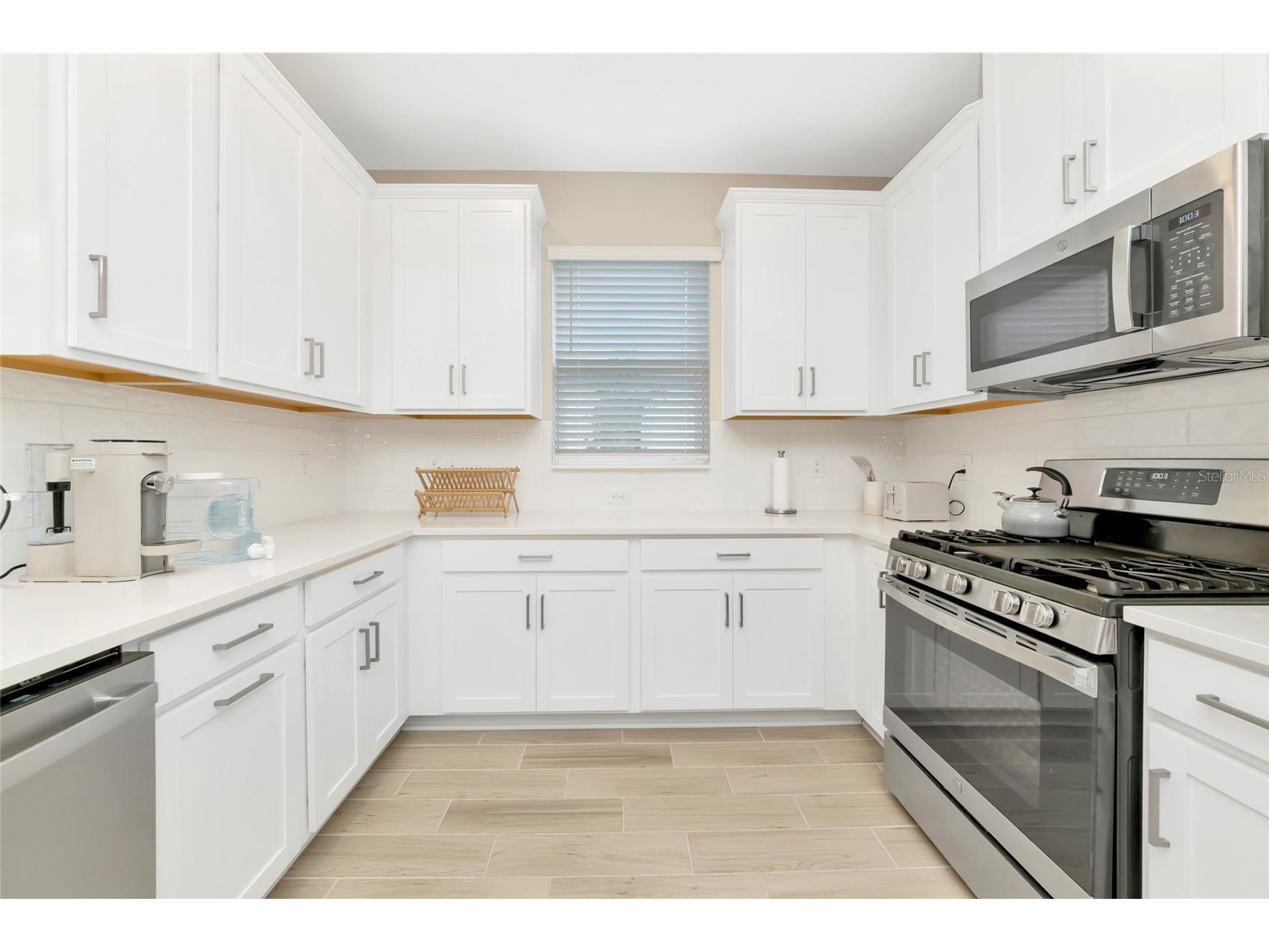 8097 Moonbeam Avenue Sarasota FL 34241 A4677599 image12