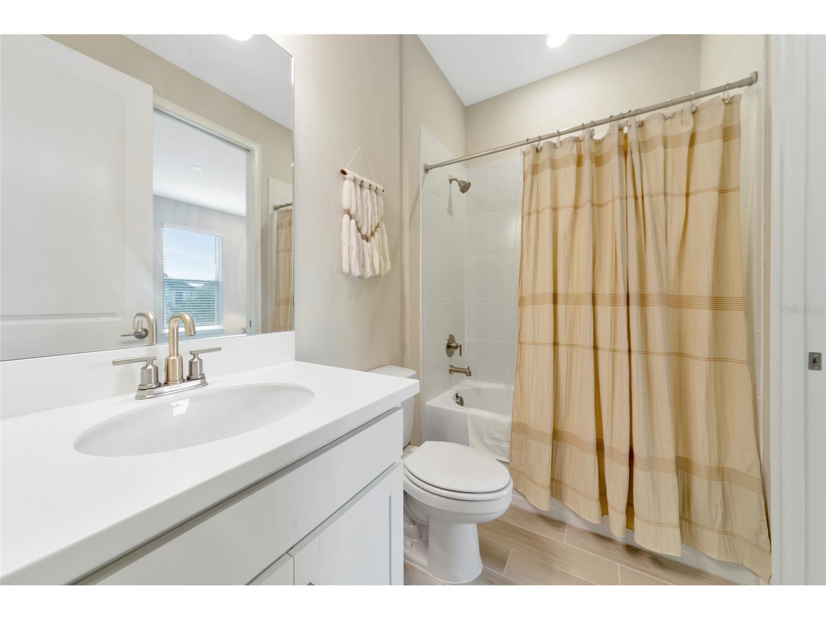 8097 Moonbeam Avenue Sarasota FL 34241 A4677599 image31