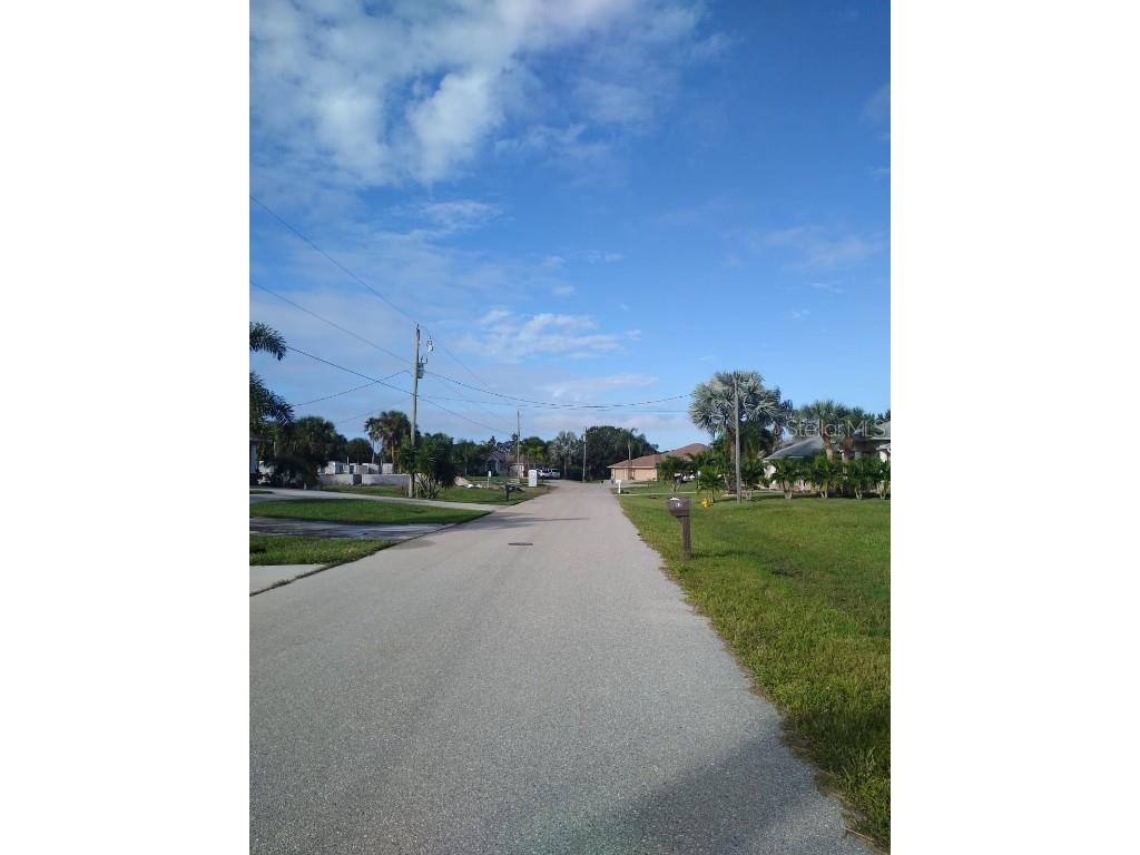 81 Long Meadow Place Rotonda West FL 33947 C7508148 image3
