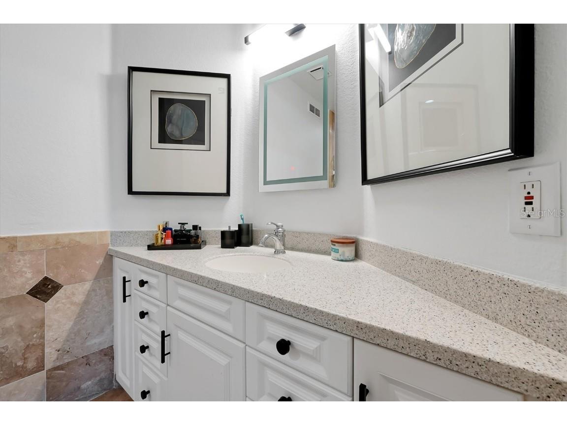81 Oakdale Street Windermere FL 34786 - LAKE DOWN S5138567 image51