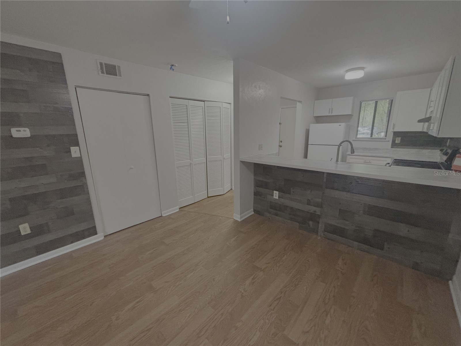 81 SE 16th Avenue #D-103 Gainesville FL 32601 OM726910 image11