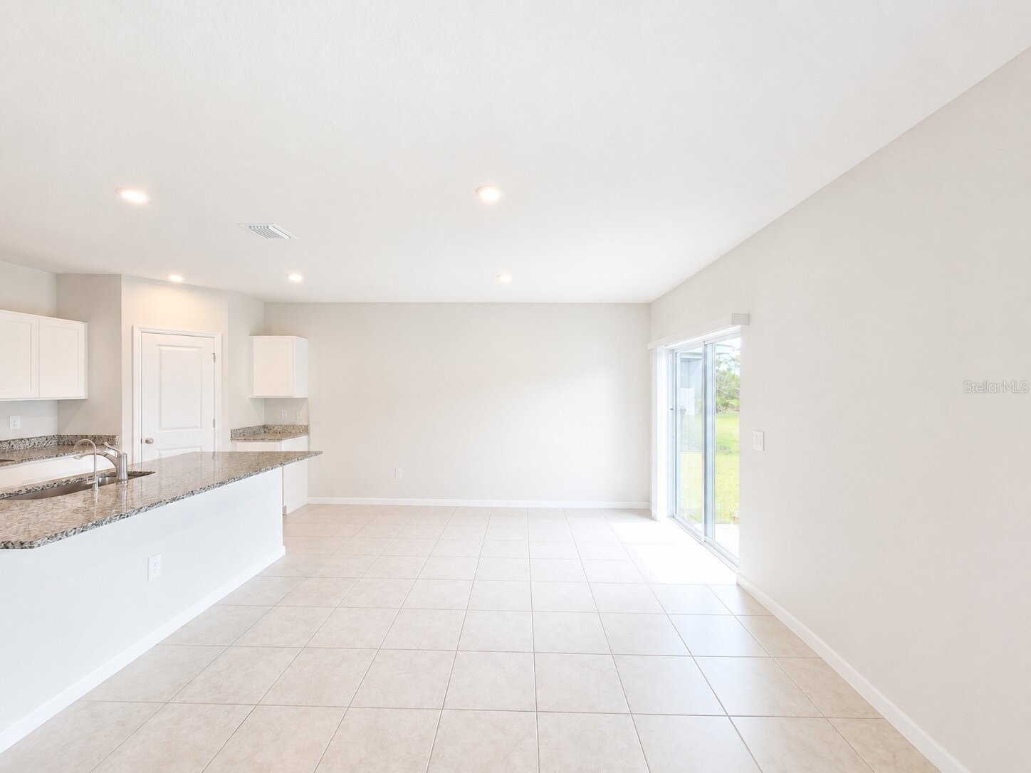 810 172nd Court E Bradenton FL 34212 A4698797 image2