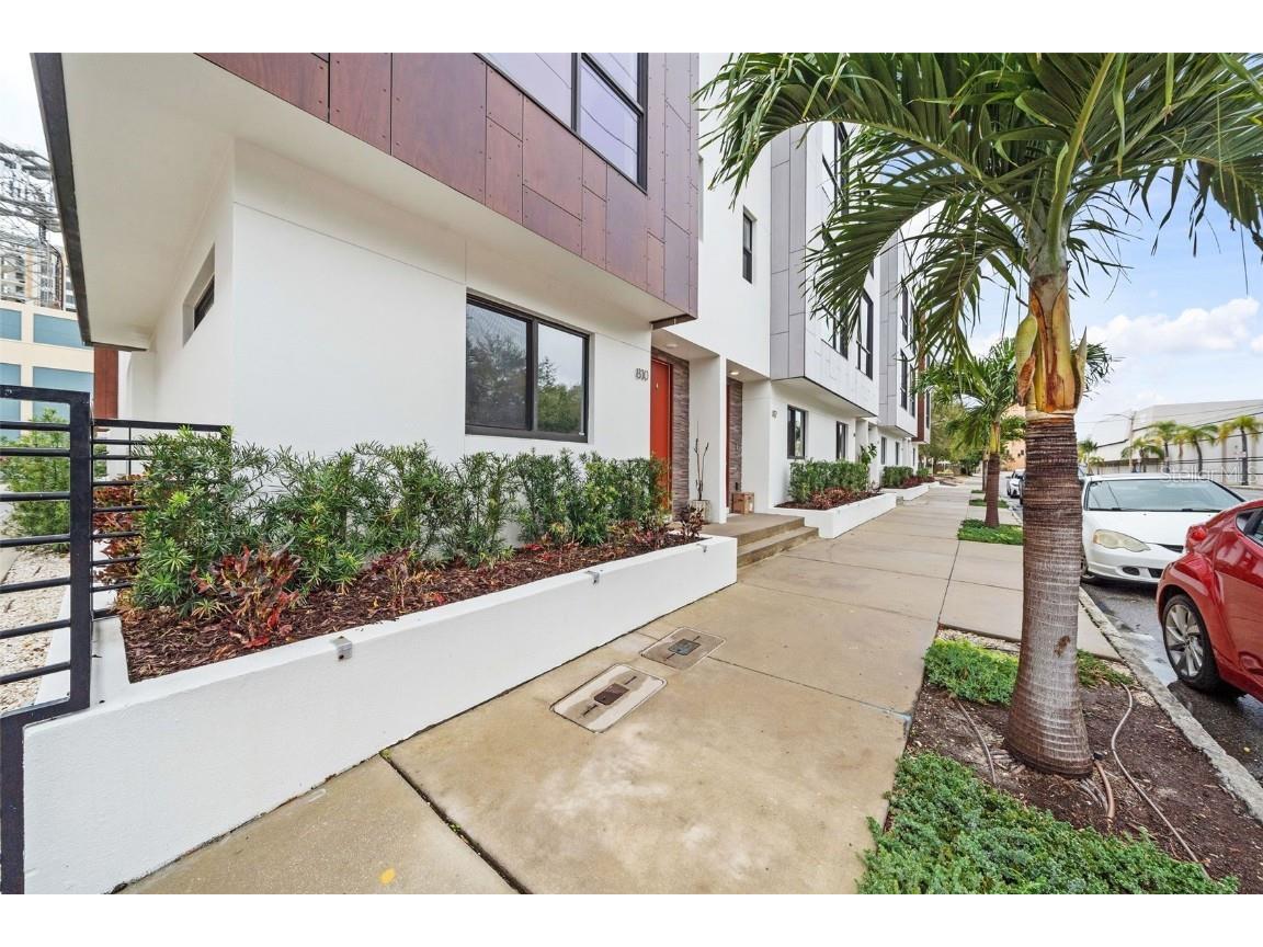 810 2nd Avenue N Saint Petersburg FL 33701 U8231015 image1