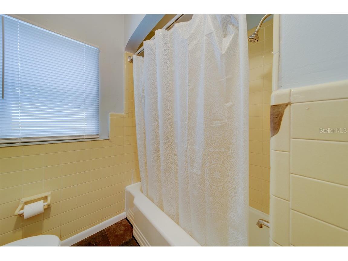 810 2nd Avenue NW Largo FL 33770 TB8444782 image27