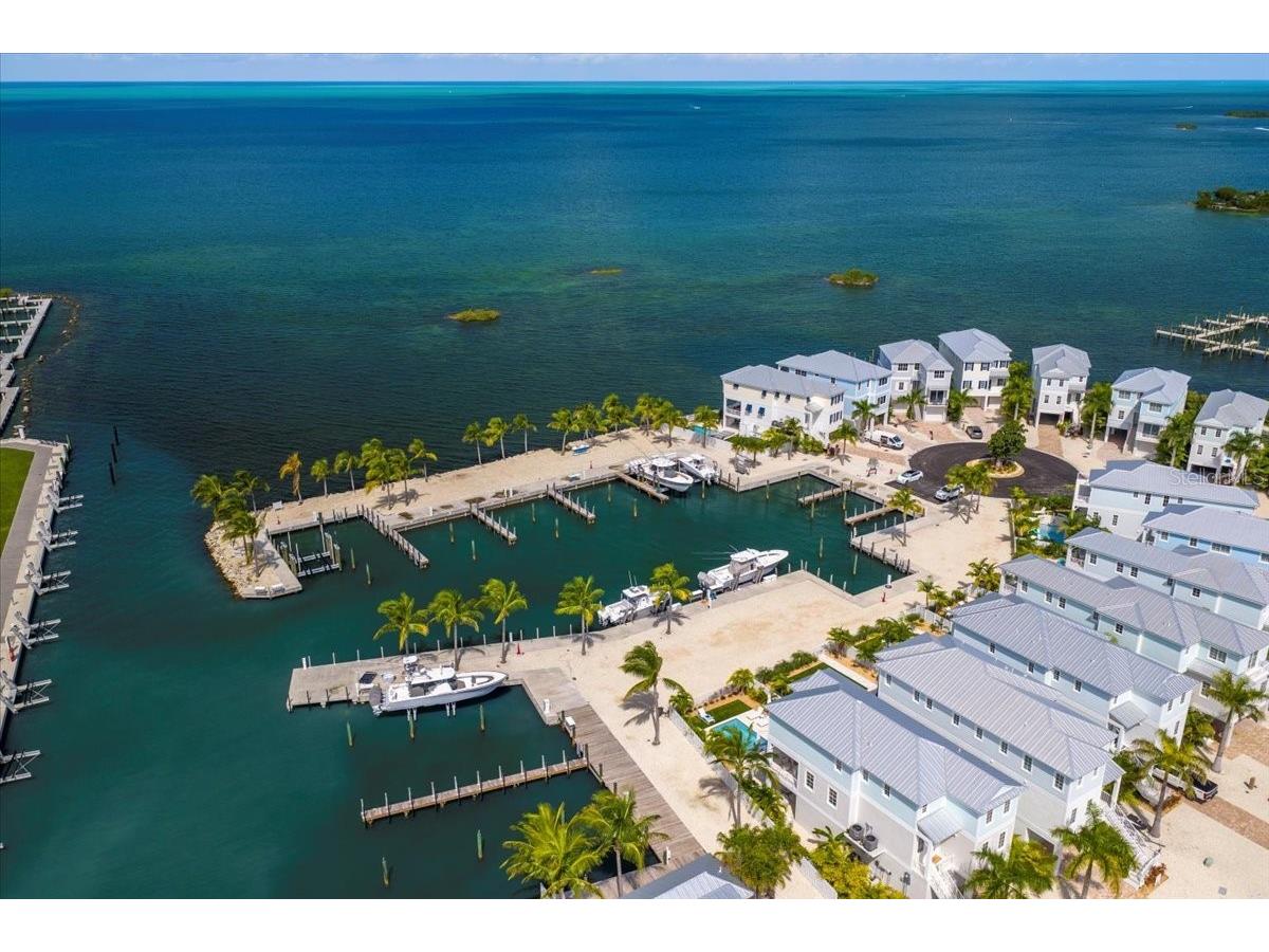 810 39th Street Gulf Marathon FL 33050 W7882197 image1