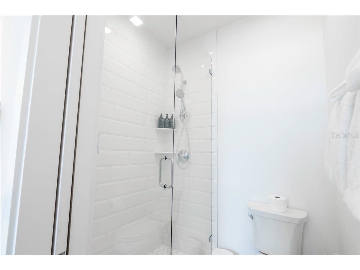 810 39th Street Gulf Marathon FL 33050 W7882197 image28