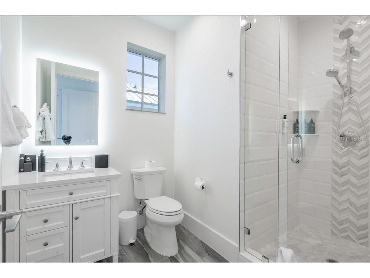 810 39th Street Gulf Marathon FL 33050 W7882197 image43