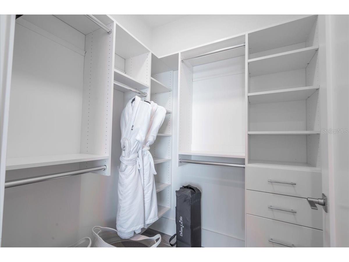 810 39th Street Gulf Marathon FL 33050 W7882197 image45