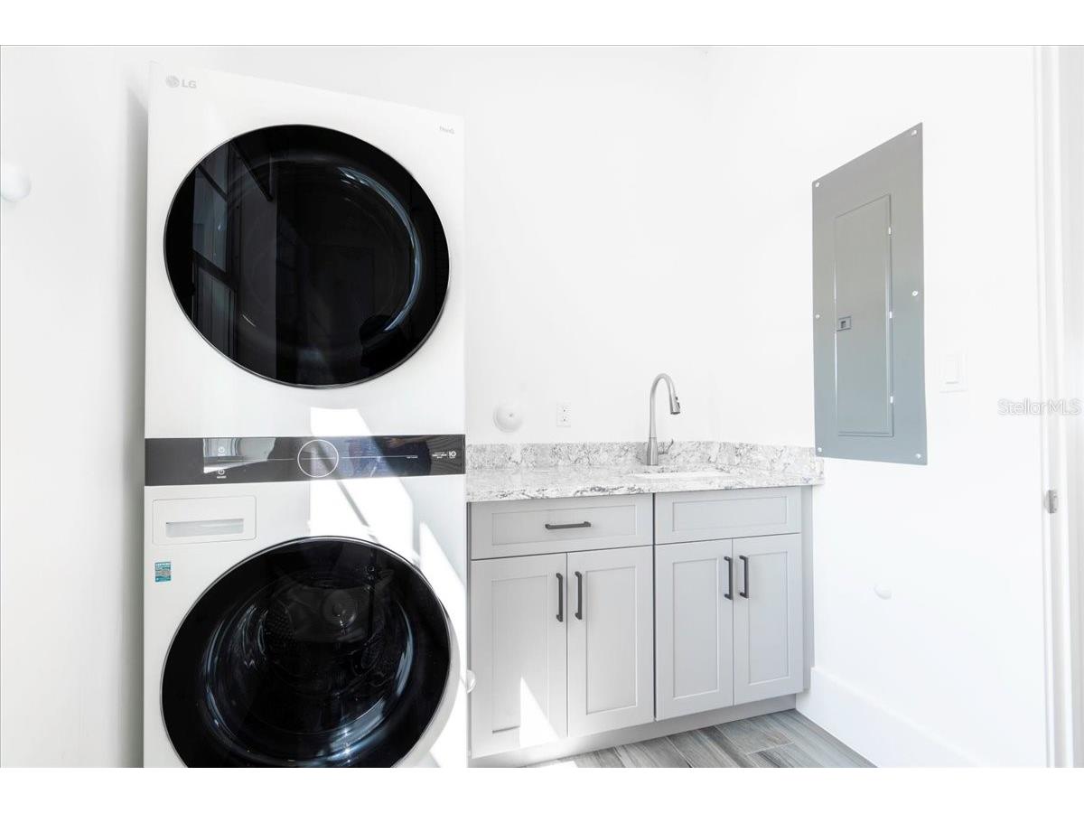 810 39th Street Gulf Marathon FL 33050 W7882197 image7