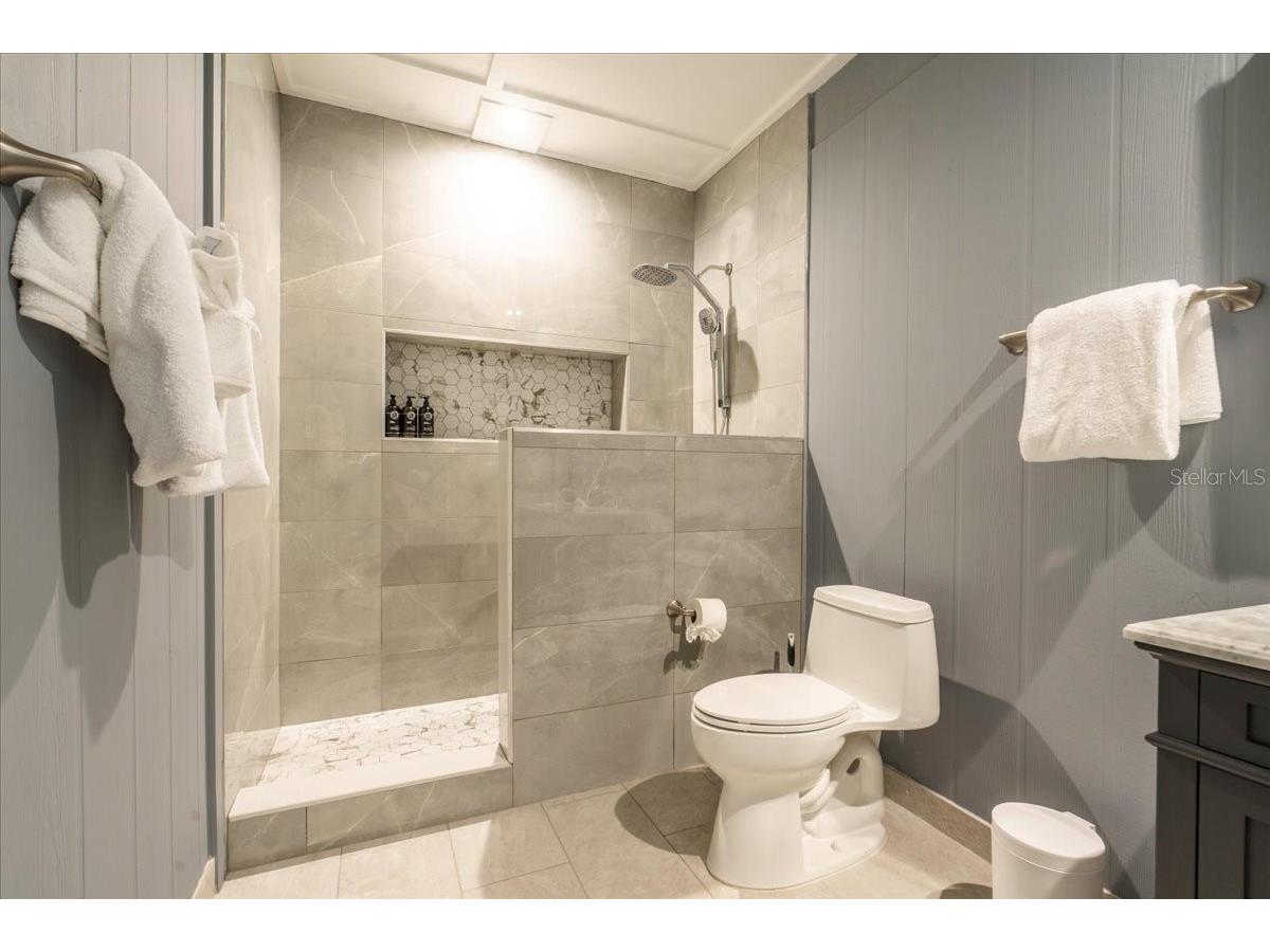 810 39th Street Gulf Marathon FL 33050 W7882197 image72