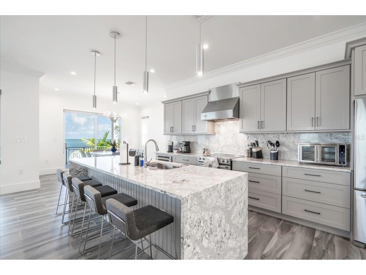 810 39th Street Gulf Marathon FL 33050 W7882197 image8