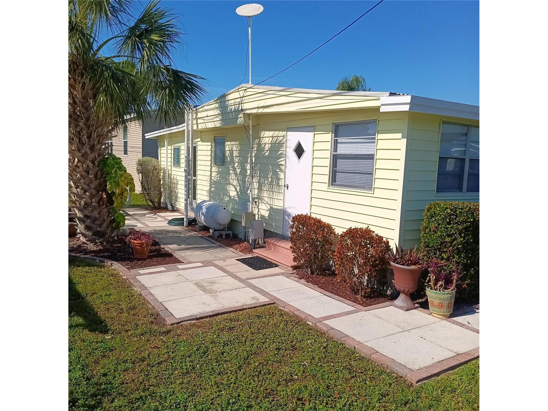810 49th Avenue W Bradenton FL 34207 O6375000 image3