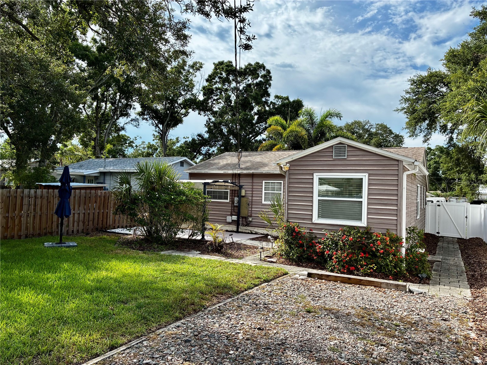 810 52nd Avenue N Saint Petersburg FL 33703 TB8525897 image18