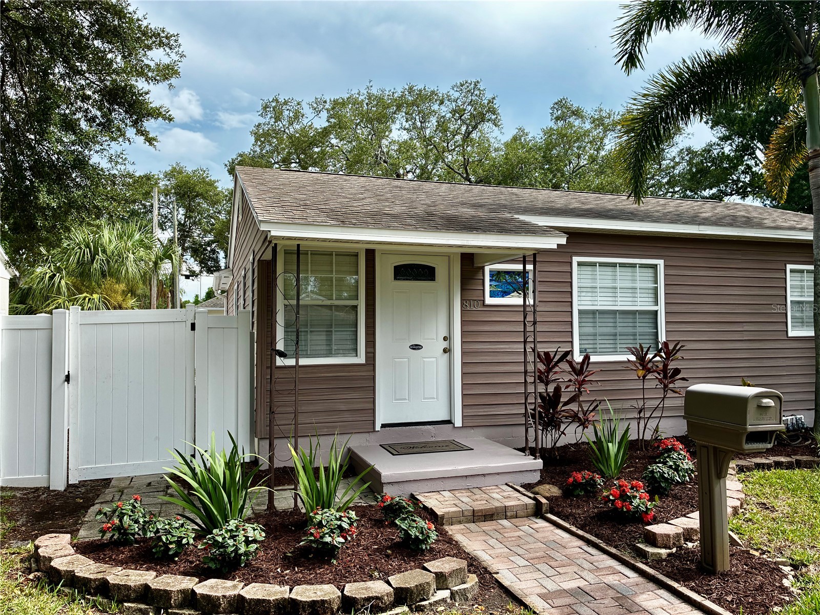 810 52nd Avenue N Saint Petersburg FL 33703 TB8525897 image2