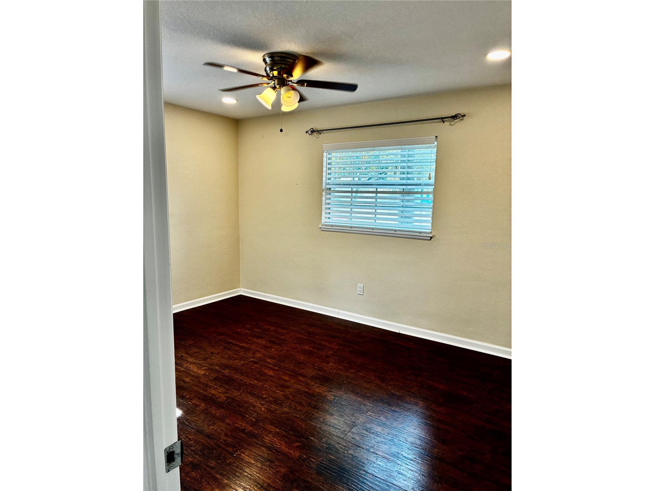 810 52nd Avenue N Saint Petersburg FL 33703 TB8525897 image9