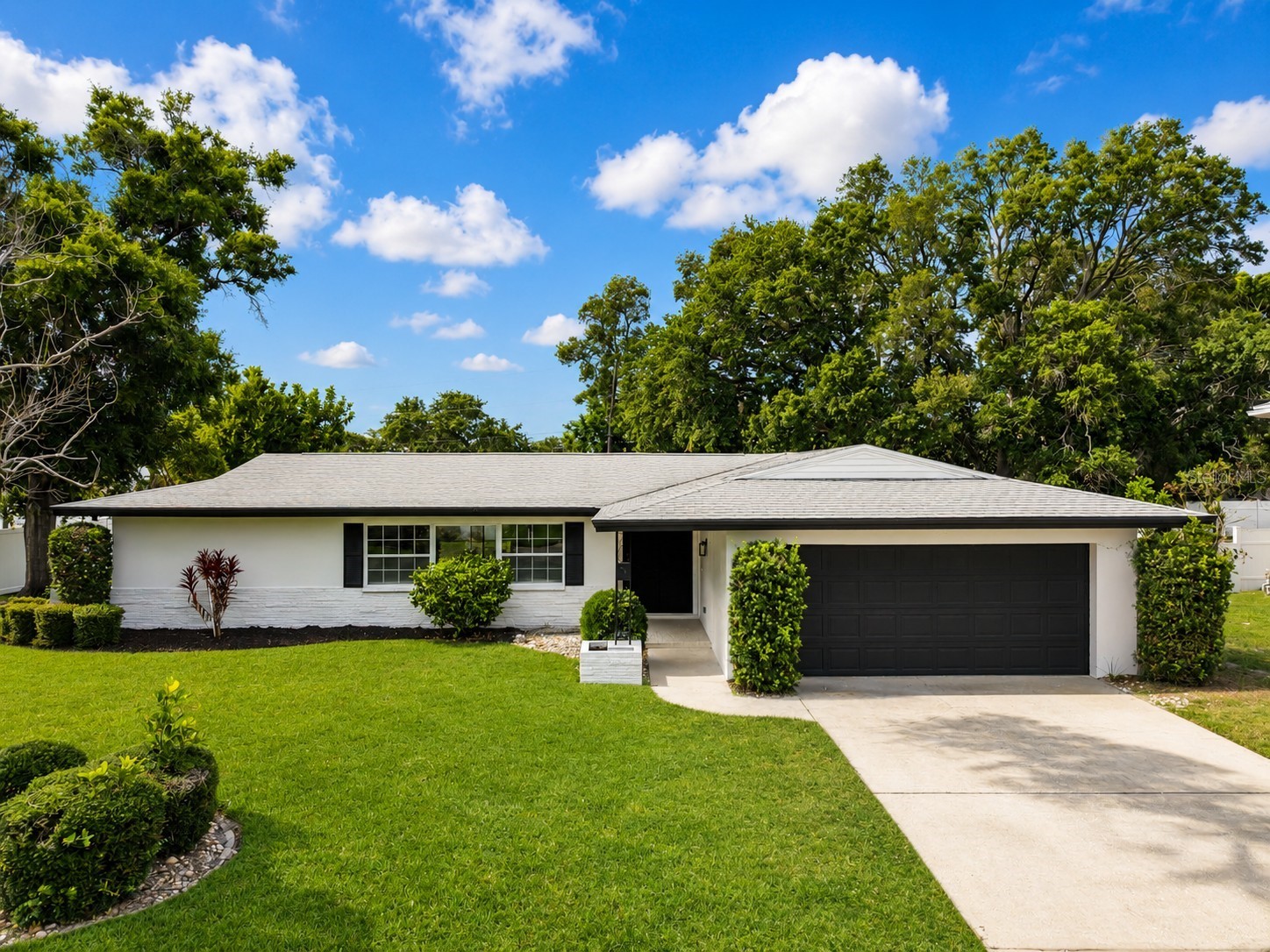 810 Allamanda Drive Largo FL 33770 TB8517952 image1