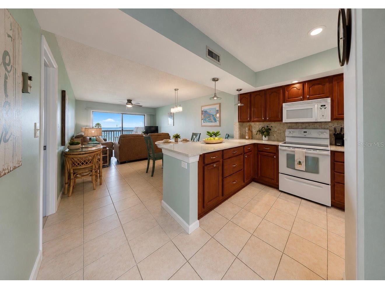 810 Bahia Del Sol Drive #16 Ruskin FL 33570 TB8513788 image12