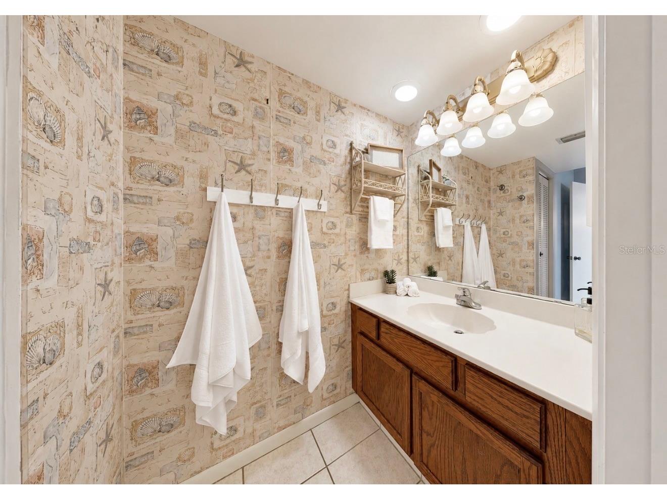 810 Bahia Del Sol Drive #16 Ruskin FL 33570 TB8513788 image24