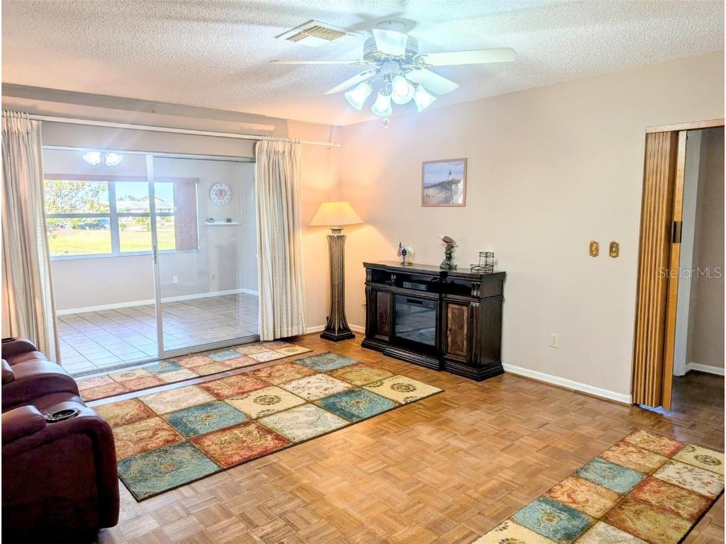 810 Bluewater Drive Sun City Center FL 33573 - SHIMMERING LAKE TB8382041 image14