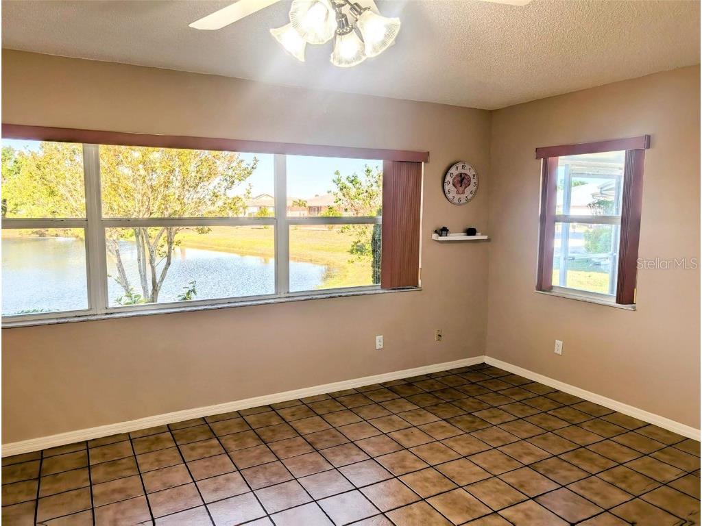 810 Bluewater Drive Sun City Center FL 33573 - SHIMMERING LAKE TB8382041 image18