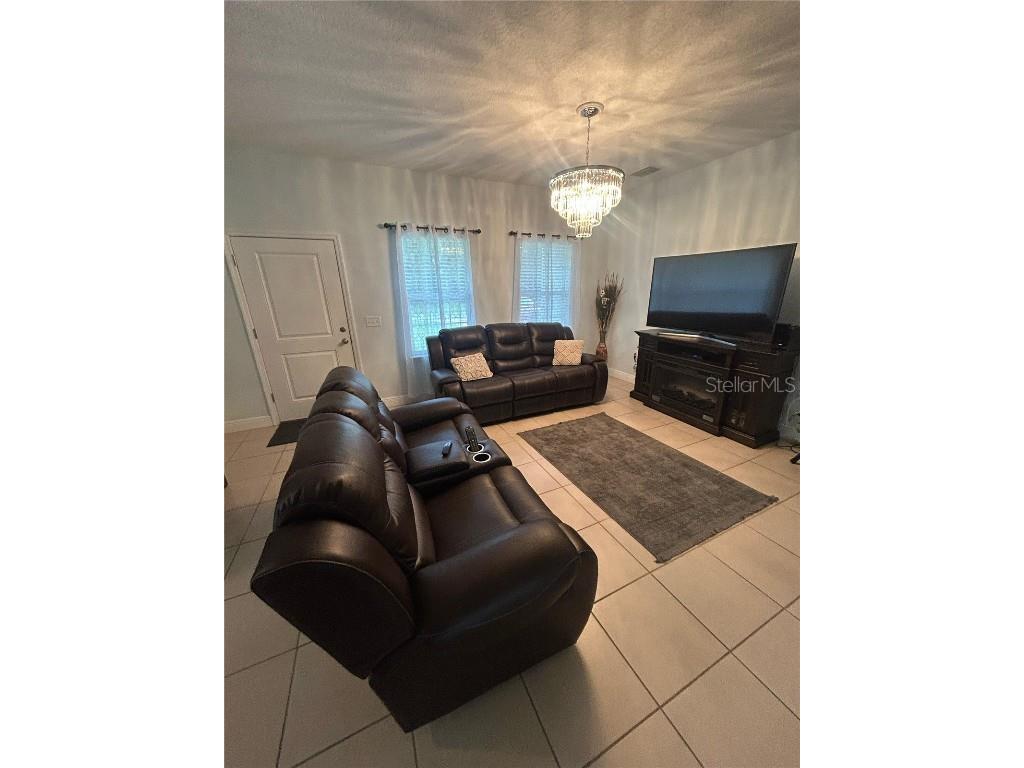 810 Cardinal Way Kissimmee FL 34759 S5129311 image4