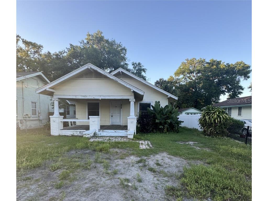 810 E Frierson Avenue Tampa FL 33603 U8238038 image1