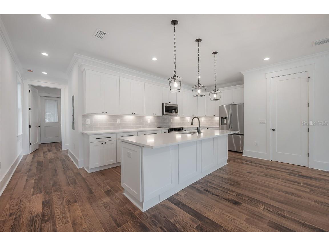 810 E Frierson Avenue Tampa FL 33603 TB8437472 image11