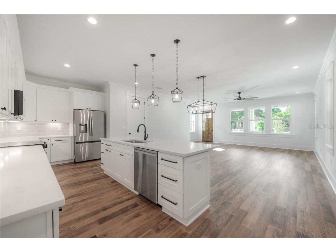 810 E Frierson Avenue Tampa FL 33603 TB8437472 image15